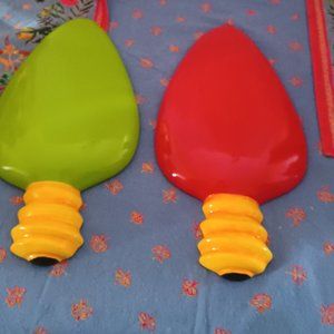 VINTAGE STORE DECORATION SET OF 3  WALL HUNG CHRISTMAS LIGHT BULBS